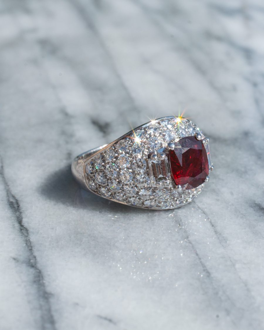 Anello Vintage del 1970 Rubino e Diamanti