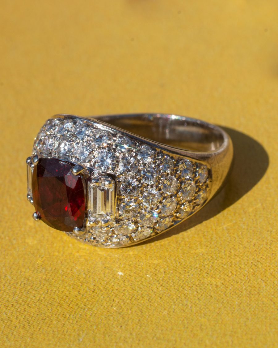 1970 Vintage Ring Ruby and Diamonds